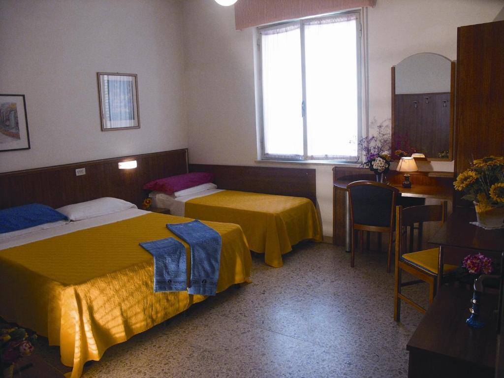 סן בנדטו דל טרנטו Hotel Bologna חדר תמונה