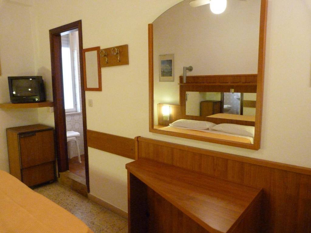 סן בנדטו דל טרנטו Hotel Bologna חדר תמונה